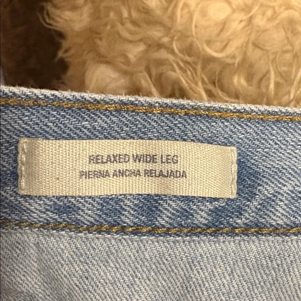 Universal Thread Lightweight Wide Leg denim 14 / 32L